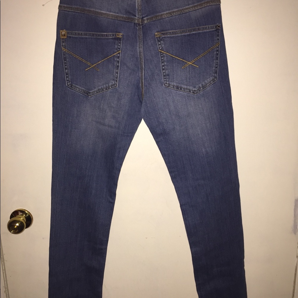 Jeans - Picture 2 of 4